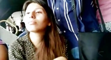 game sex mobile Brunette có phim sex co phu de một vòi hoa sen và masturbates.